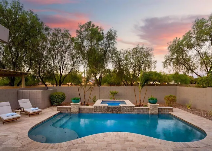 Holiday home Casa Solana: Poolside Luxury *