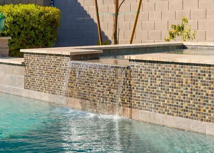 Holiday home Casa Solana: Poolside Luxury Magma