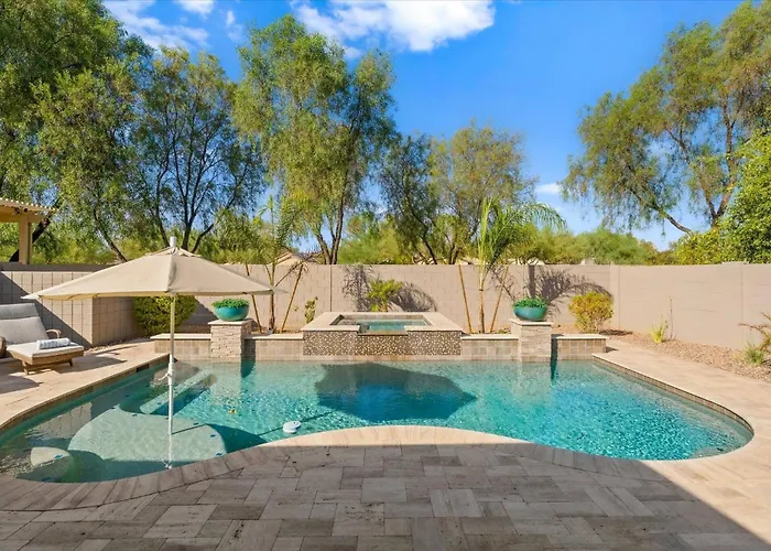 Casa Solana: Poolside Luxury Magma